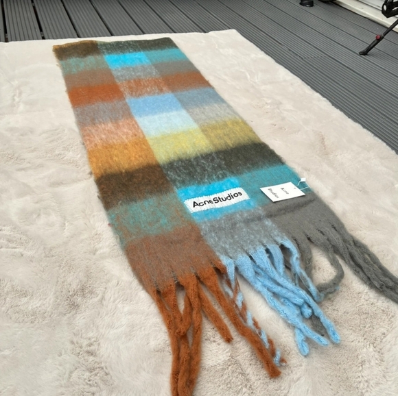 Acne Studios Scarf - Picture 1 of 4
